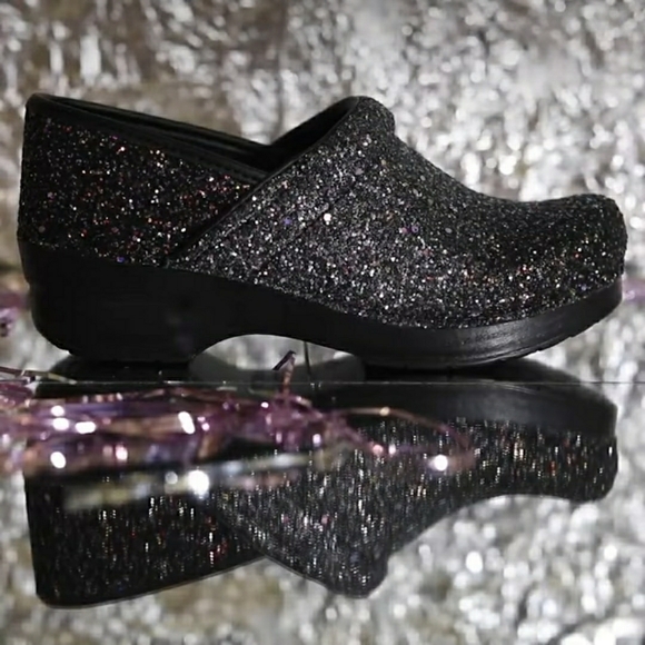 *NiB* Dansko Pro Glitter Clogs Red & Black Sparkle Festive Holiday Party 41 42 - Picture 1 of 5